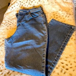 🌸 GLORIA VANDERBILT BLUE JEANS